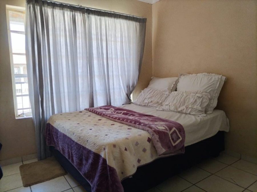 2 Bedroom Property for Sale in Oos Einde North West